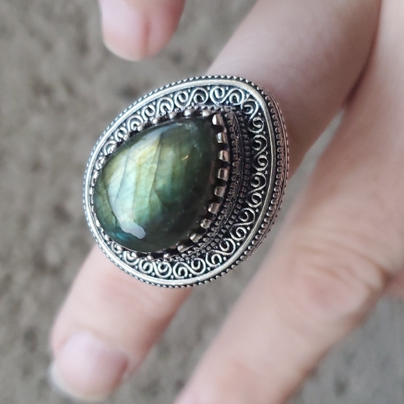New Unique Labradorite 925 Silver Ring. - Picture 7 of 16